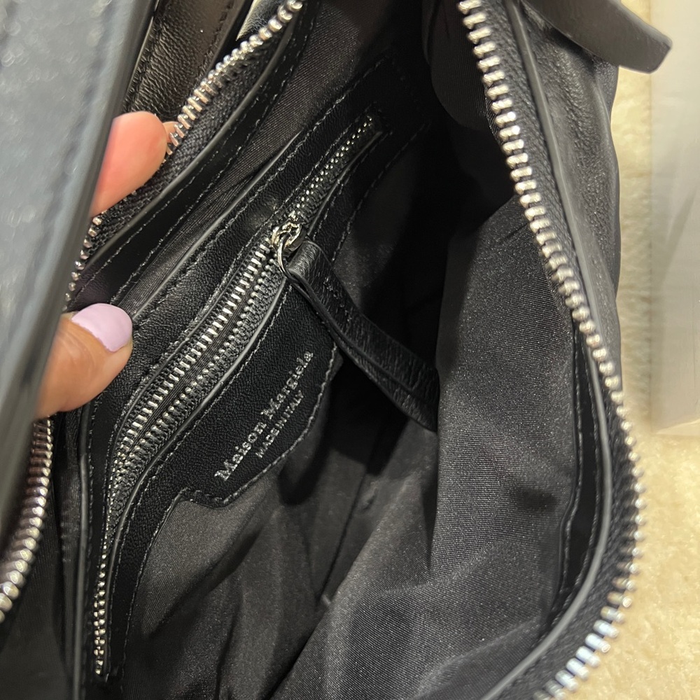 Maison Martin Margiela Black Padded Leather Crossbody Bag - Picture 4 of 13